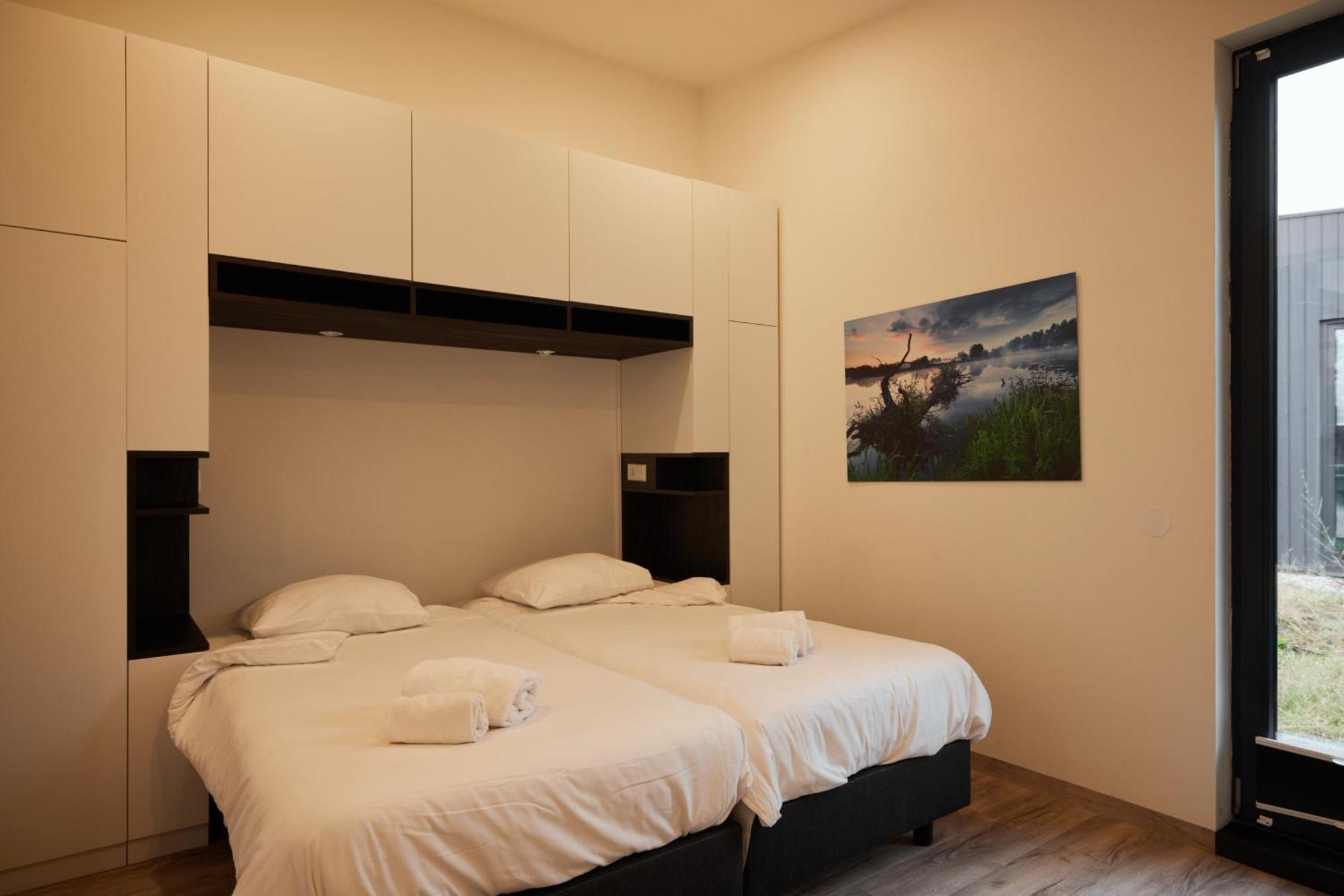 Dutchen Zeegser Duinen Suitelodges Bagian luar foto